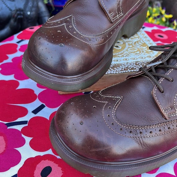 🏴󠁧󠁢󠁥󠁮󠁧󠁿 Dr. Martens MIE Brogue Wingtip Babydoll Platform Y2K Oxfords UK 8 - Picture 15 of 17